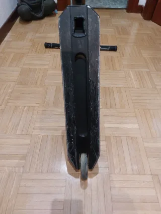 Patín Scooter NKD Negro