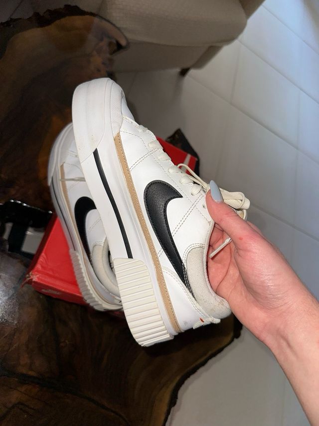 Zapatillas Nike Talla 38 Blancas y Negras