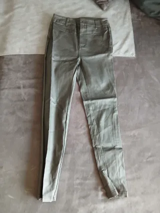 Pantalones imitación cuero negros