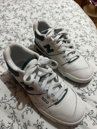 Zapatillas New Balance 550 Blancas y Verdes