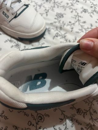 Zapatillas New Balance 550 Blancas y Verdes