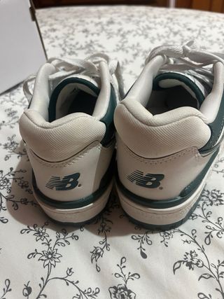 Zapatillas New Balance 550 Blancas y Verdes