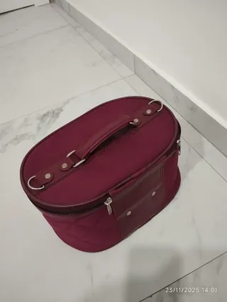 Neceser maquillaje ovalado