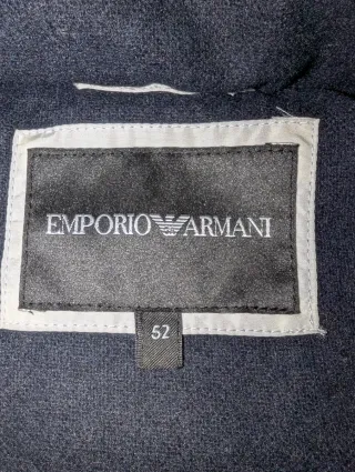 Chaleco acolchado Emporio Armani con capucha