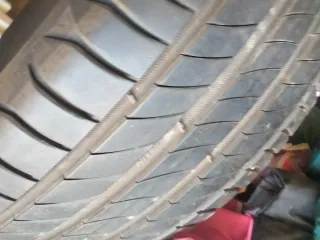 1 Neumáticos Michelin 215/55/17. 94w