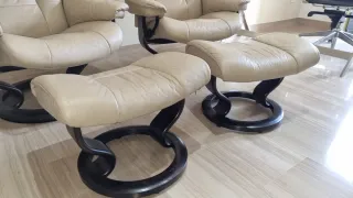 Sillones Relax Cuero Beige con Reposapiés