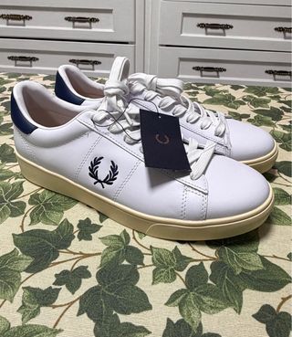 Zapatillas Fred Perry Blancas y Azul Marino
