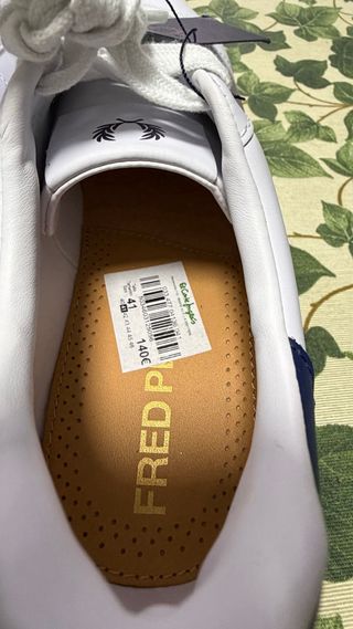 Zapatillas Fred Perry Blancas y Azul Marino