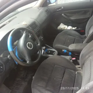 Volkswagen Golf 1998 sin itv