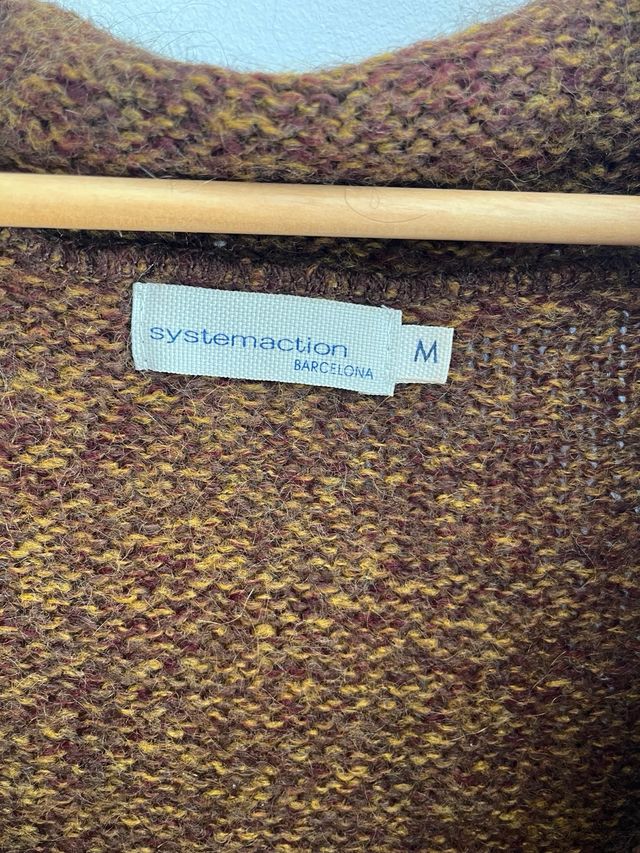 System Action Suéter Talla M Marrón