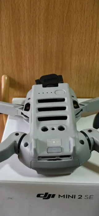 DJI Mini 2 SE Fly More Combo
