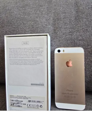 iPhone 5S Dorado y Blanco.