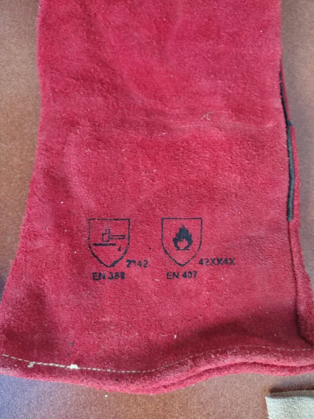 EPI di saldatura e guanti