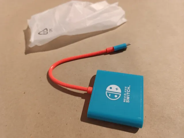 Adaptador USB C Dock Switch. NUEVO, sin la caja.