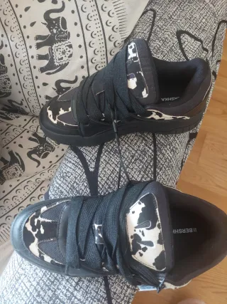 Zapatillas skate Bershka animal print hombre