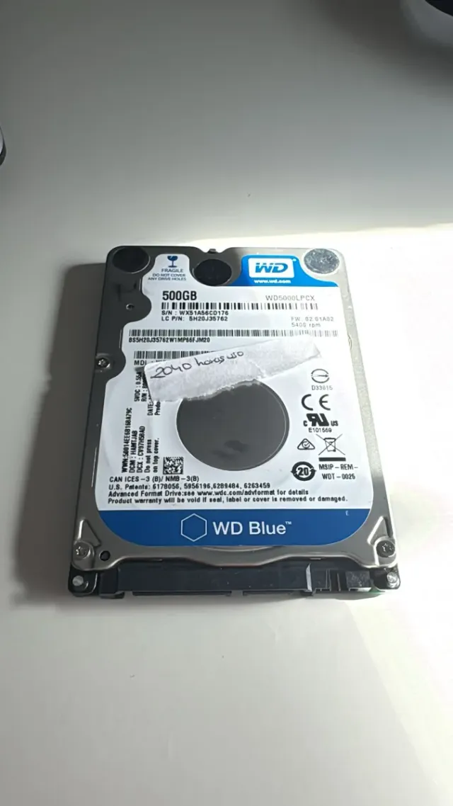 Disco duro HDD 2.5” 500gb 2040 horas de uso.