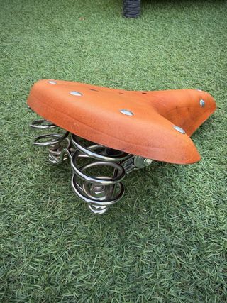 Sillín Bici Clásica Cuero con Muelles