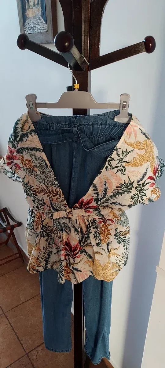 Conjunto Blusa y Pantalón Estampado