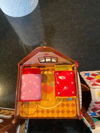 Casita de juguete Hello Kitty con figuras