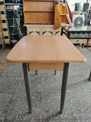 MESA DE COCINA PLEGABLE
