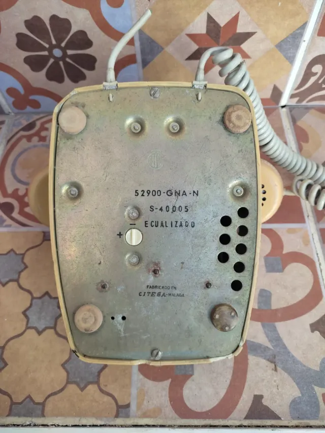 Telefono vintage beige