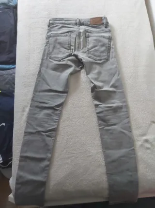 Pantalón Gris Súper Skinny