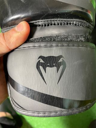 Guantes de Boxeo Venum 12 oz Negros