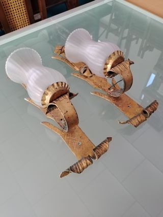 PAREJA APLIQUES PARED DORADOS METAL