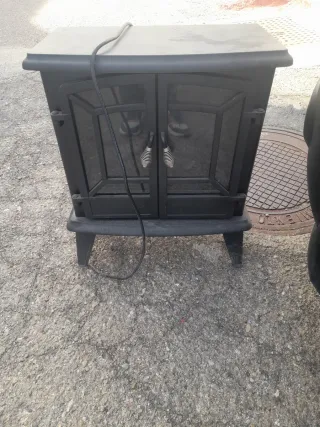 Estufa eléctrica negra