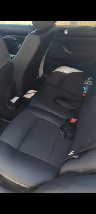 Volkswagen Golf 2000