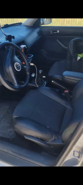 Volkswagen Golf 2000