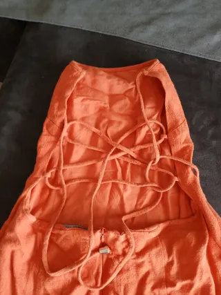 Vestido Bershka naranja tiras espalda S