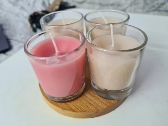 Conjunto de 4 Velas Artesanais em Potes