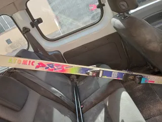 Botas y esquís de esquí