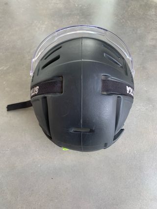 Casco hockey patines con visera