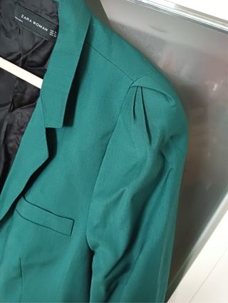 Americana ZARA a estrenar con etiqueta.