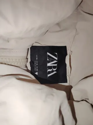 Abrigo acolchado Zara beige, estilo ancho