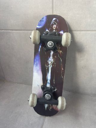Skate pequeño con diseño
