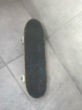Skate pequeño con diseño