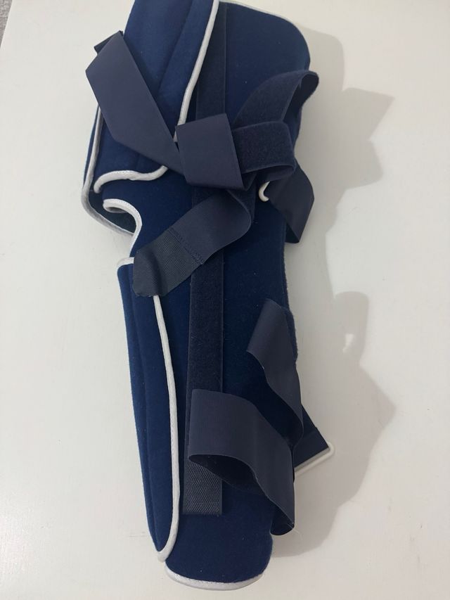 Rodillera Ortopédica Azul