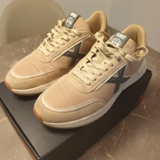 Zapatillas Munich Beige/Gris Talla 45
