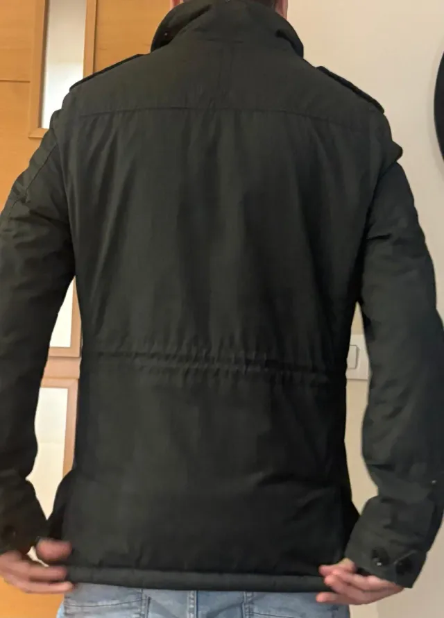 Cazadora Zara verde militar hombre