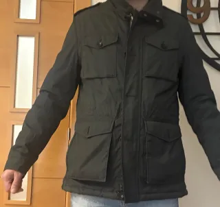 Cazadora Zara verde militar hombre