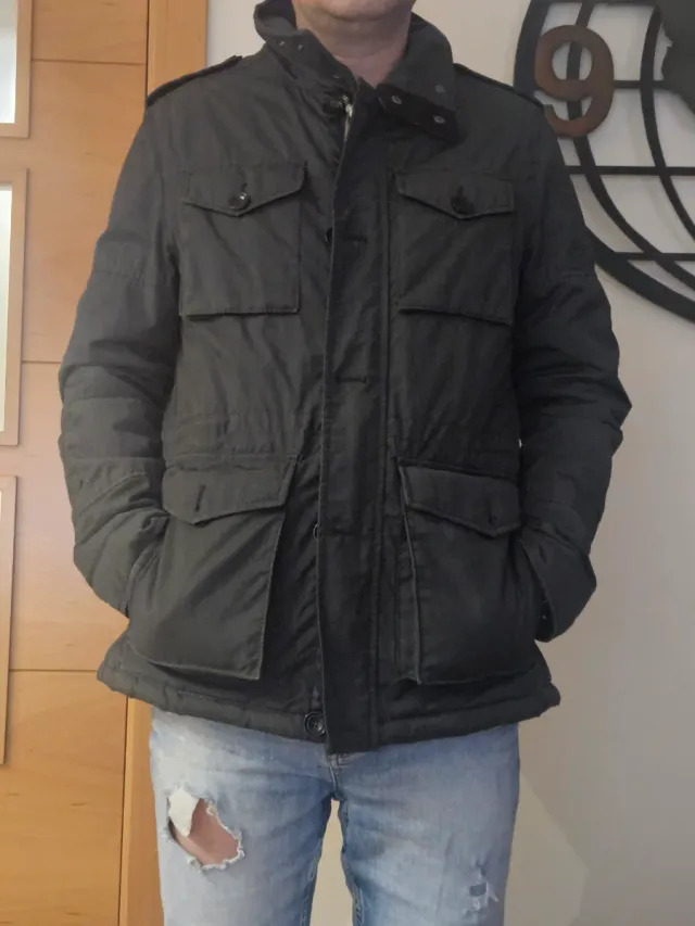 Cazadora Zara verde militar hombre