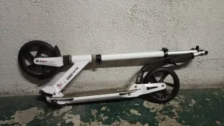 Patinete adulto blanco