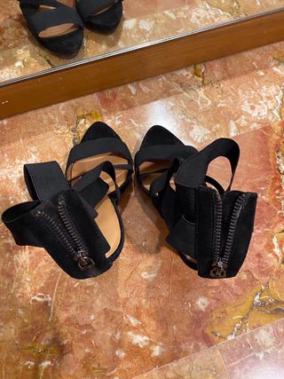 Zara sandali con tacco e fasce elastiche