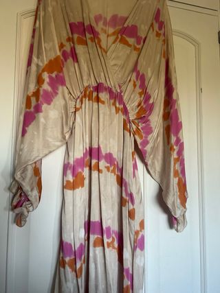 Vestido midi de seda estampado