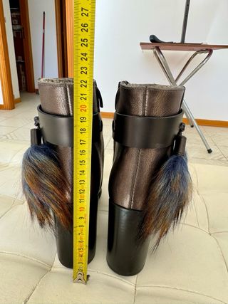 Stivaletti Lorenzo Mari con pelliccia