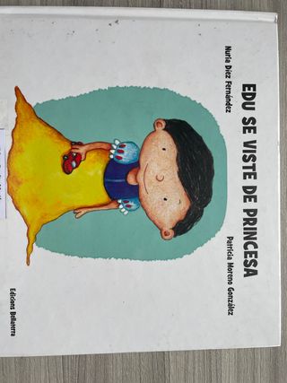 EDU SE VISTE DE PRINCESA