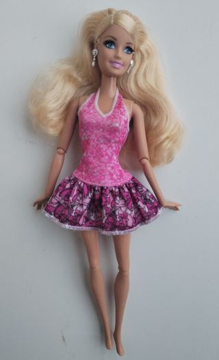 Barbie Live in the Dreamhouse ciglia abito